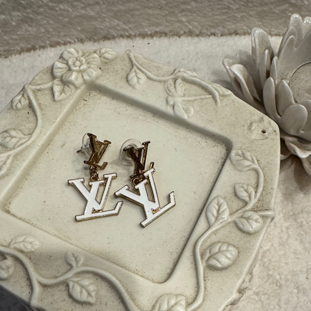 Elegant Gold and White double LV initials Earrings